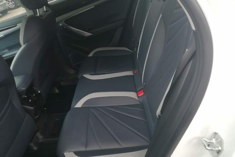 Used Geely Auto FX11 2023 1.5TD DCT Glory Edition Left Rear Seat