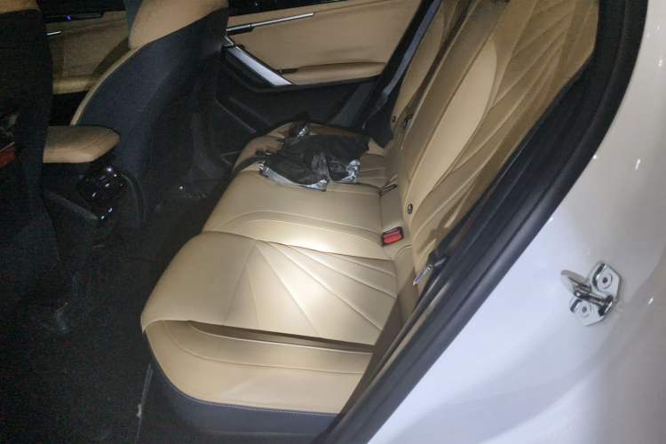 Used Geely Auto FX11 2023 1.5TD DCT Prestige Edition Left Rear Seat