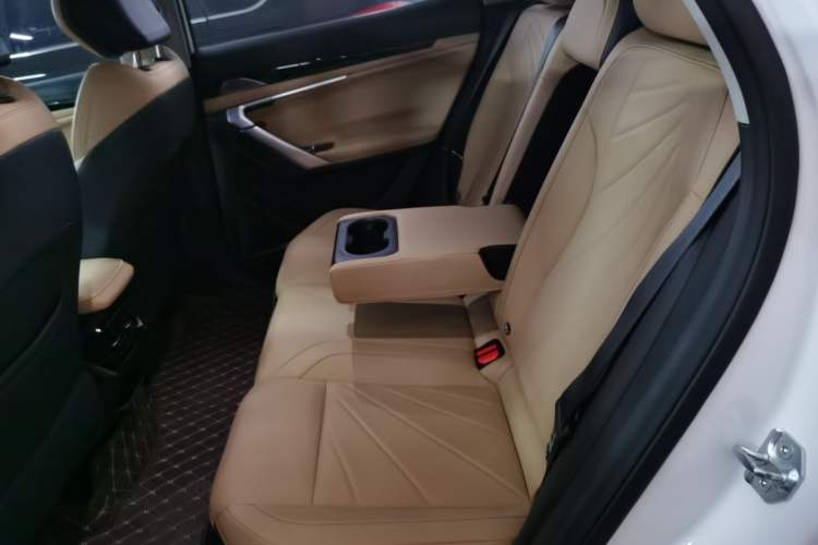 Used Geely Auto FX11 2023 2.0TD DCT Prestige Edition Left Rear Seat