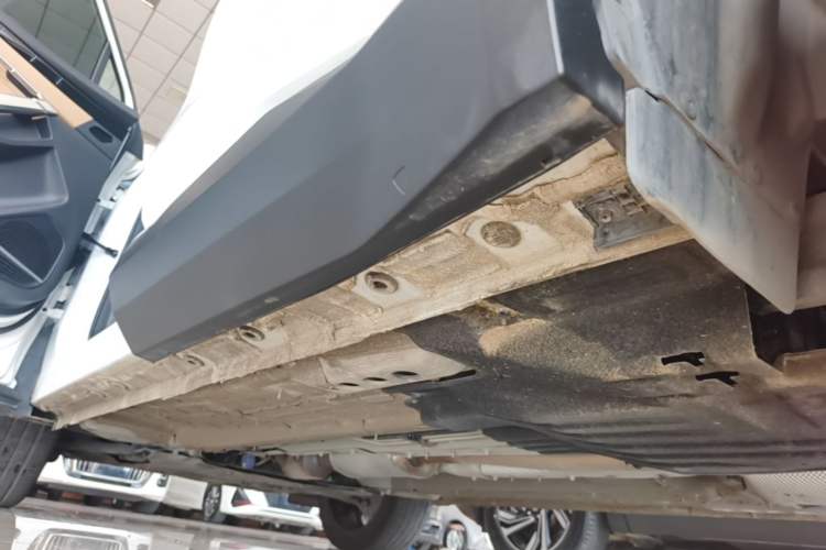 Used Geely Auto FX11 2023 1.5TD DCT Prestige Edition Left Side Sill
