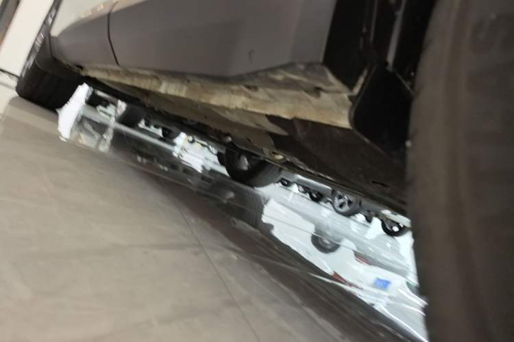 Used Geely Auto FX11 2023 1.5TD DCT Prestige Edition Left Side Sill