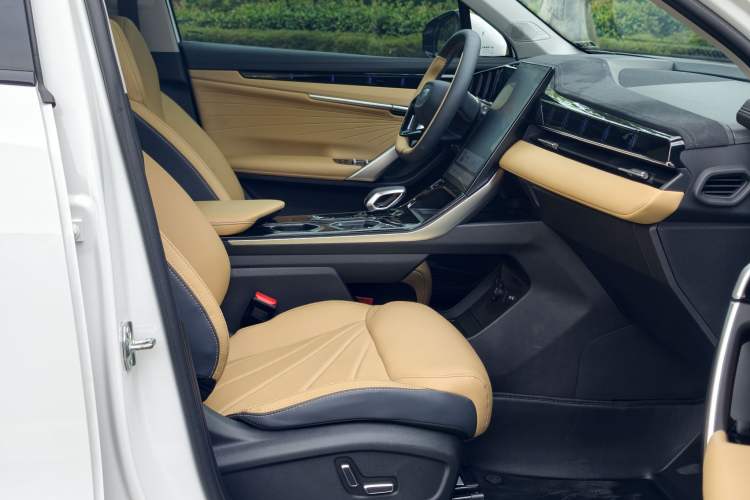 Used Geely Auto FX11 2023 1.5TD DCT Prestige Edition Right Front Seat