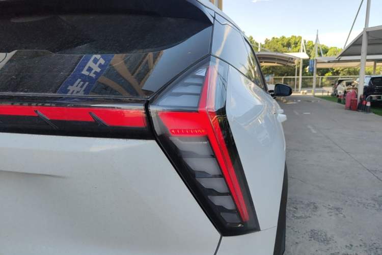 Used Geely Auto FX11 2023 1.5TD DCT Prestige Edition Right Rear Taillight