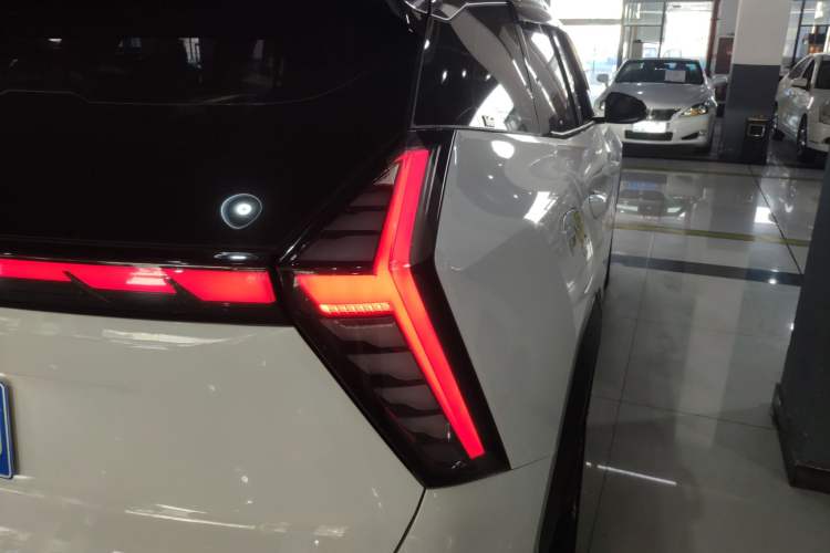 Used Geely Auto FX11 2023 1.5TD DCT Prestige Edition Right Rear Taillight