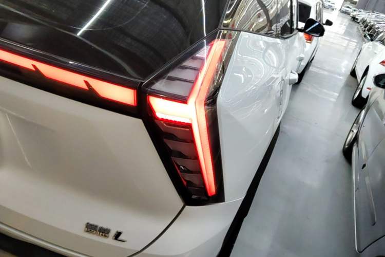 Used Geely Auto FX11 2023 1.5TD DCT Prestige Edition Right Rear Taillight