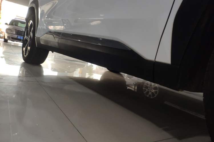 Used Geely Auto FX11 2023 1.5TD DCT Prestige Edition Right Side Sill