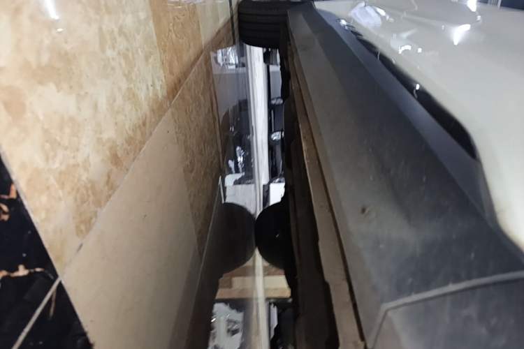 Used Geely Auto FX11 2023 1.5TD DCT Prestige Edition Right Side Sill