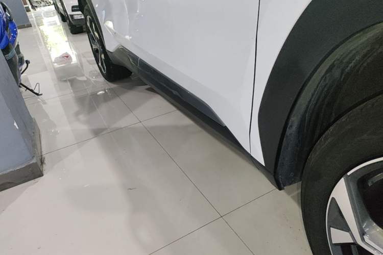 Used Geely Auto FX11 2023 1.5TD DCT Prestige Edition Right Side Sill