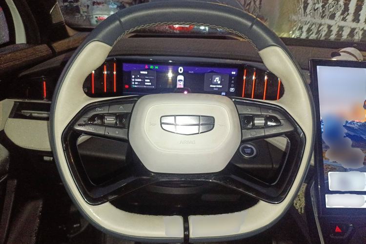 Used Geely Auto FX11 2023 1.5TD Leishen Hi·F Super Rui Steering Wheel