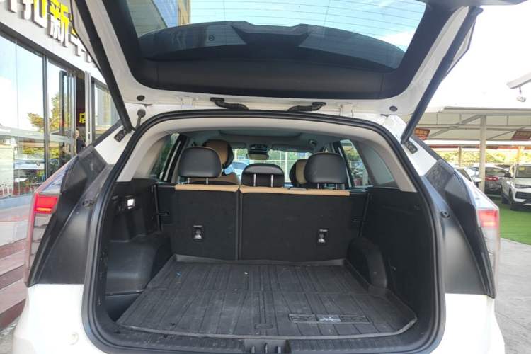 Used Geely Auto FX11 2023 1.5TD DCT Prestige Edition Trunk