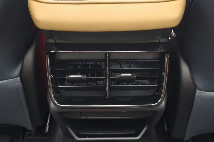 Used Geely Auto FX11 2023 1.5TD DCT Prestige Edition Trunk