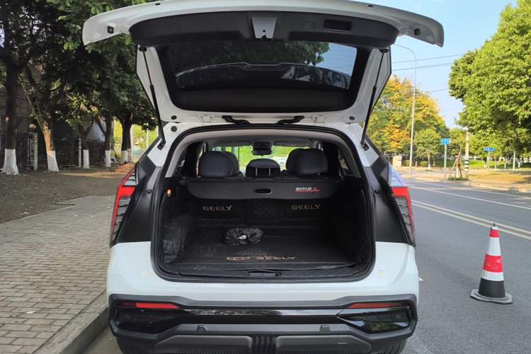 Used Geely Auto FX11 2023 1.5TD DCT Glory Edition Trunk
