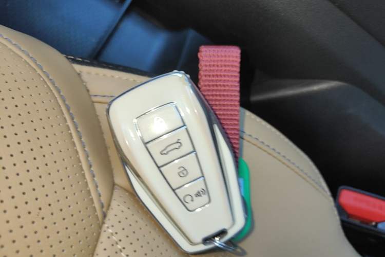 Used Geely Auto FX11 2023 1.5TD DCT Prestige Edition Vehicle Key