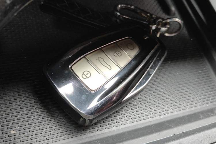 Used Geely Auto FX11 2023 1.5TD DCT Glory Edition Vehicle Key