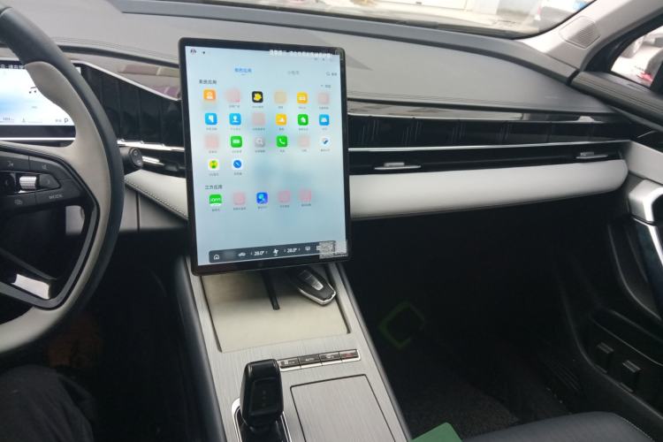 Used Geely Auto FX11 2024 1.5TD DCT Dragon Edition Audio And AC Panel
