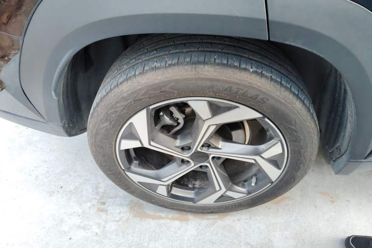 Used Geely Auto FX11 2024 1.5TD DCT Prestige Edition Exterior 3