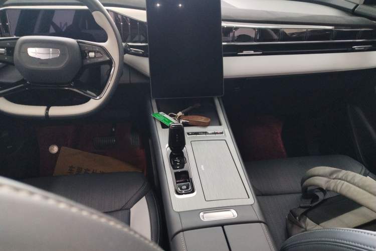 Used Geely Auto FX11 2024 1.5TD DCT Prestige Edition Gear Lever