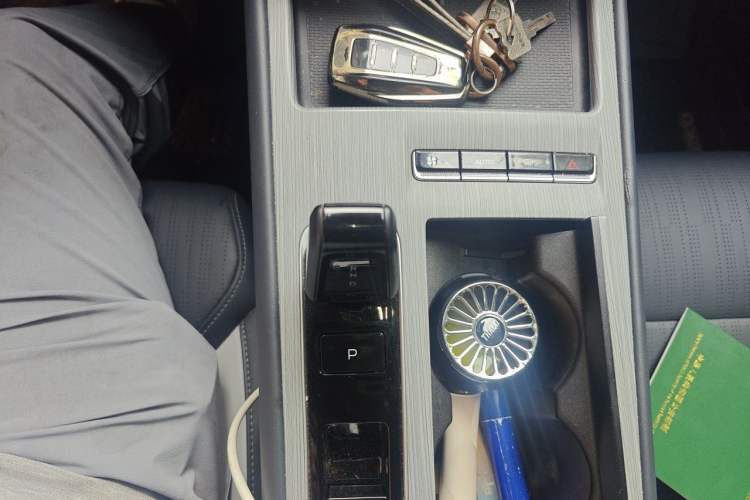 Used Geely Auto FX11 2024 1.5TD DCT Dragon Edition Gear Lever