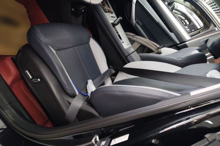Used Geely Auto FX11 2024 1.5TD DCT Prestige Edition Left Front Seat