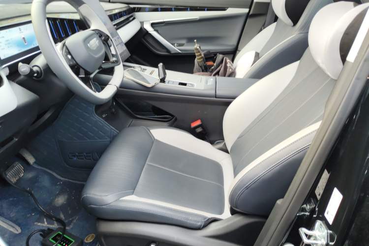 Used Geely Auto FX11 2024 1.5TD DCT Prestige Edition Left Front Seat