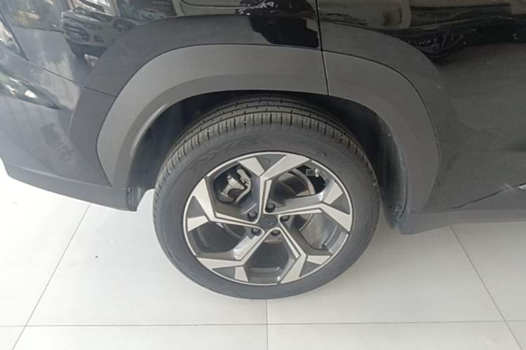 Used Geely Auto FX11 2024 1.5TD DCT Prestige Edition Right Rear Wheel Hub