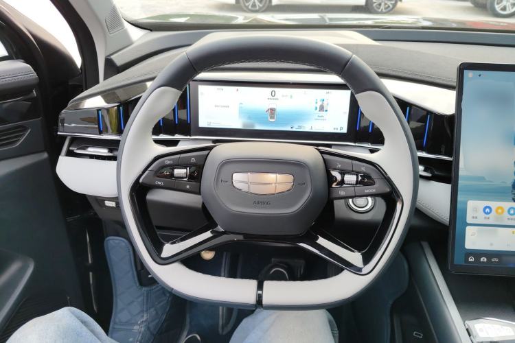 Used Geely Auto FX11 2024 1.5TD DCT Prestige Edition Steering Wheel