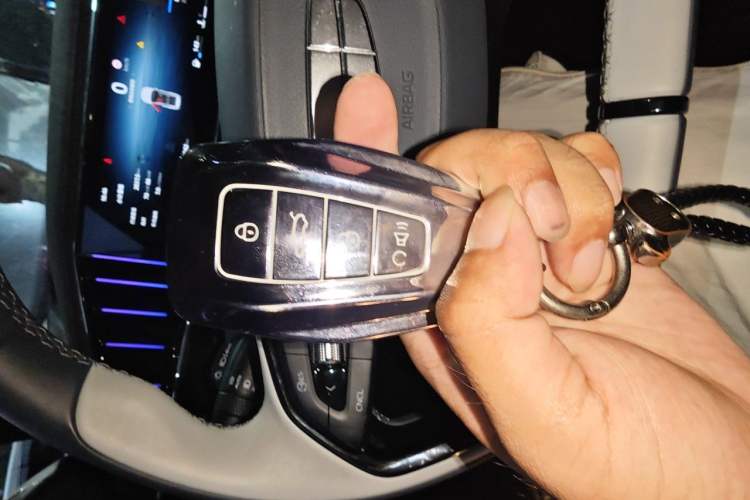 Used Geely Auto FX11 2024 1.5TD DCT Prestige Edition Vehicle Key