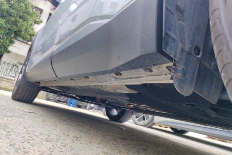 Used Geely Auto FX11 2024 1.5TD DCT Prestige Edition Chassis Rear Left