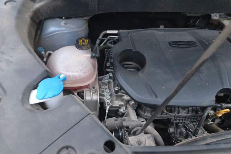 Used Geely Auto FX11 2024 1.5TD DCT Prestige Edition Engine Bay Right