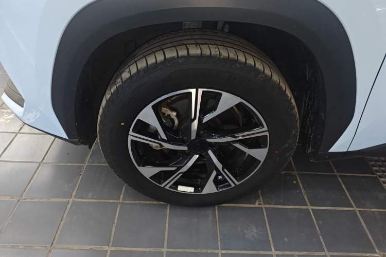 Used Geely Auto FX11 2024 1.5TD DCT Dragon Edition Exterior 7