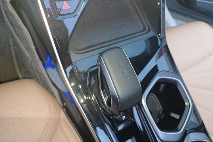 Used Geely Auto FX11 2024 1.5TD DCT Prestige Edition Gear Lever