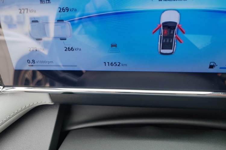 Used Geely Auto FX11 2024 1.5TD DCT Prestige Edition Odometer Close Up