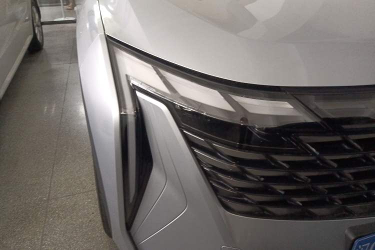 Used Geely Auto FX11 2024 1.5TD DCT Dragon Edition Right Front Headlight