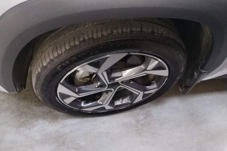 Used Geely Auto FX11 2024 1.5TD DCT Prestige Edition Exterior 4