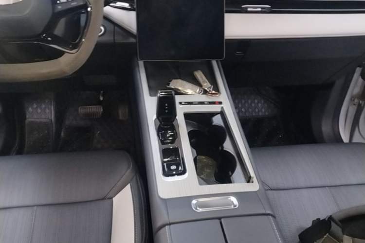 Used Geely Auto FX11 2024 1.5TD DCT Prestige Edition Gear Lever
