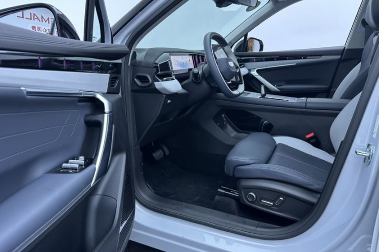 Used Geely Auto FX11 2024 1.5TD DCT Flagship Edition Interior 4