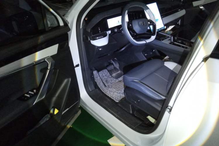 Used Geely Auto FX11 2024 1.5TD DCT Prestige Edition Driver Seat