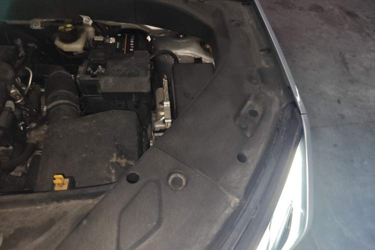 Used Geely Auto FX11 2024 1.5TD DCT Prestige Edition Engine Bay Left