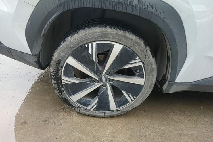 Used Geely Auto FX11 2024 1.5TD DCT Flagship Edition Exterior 5