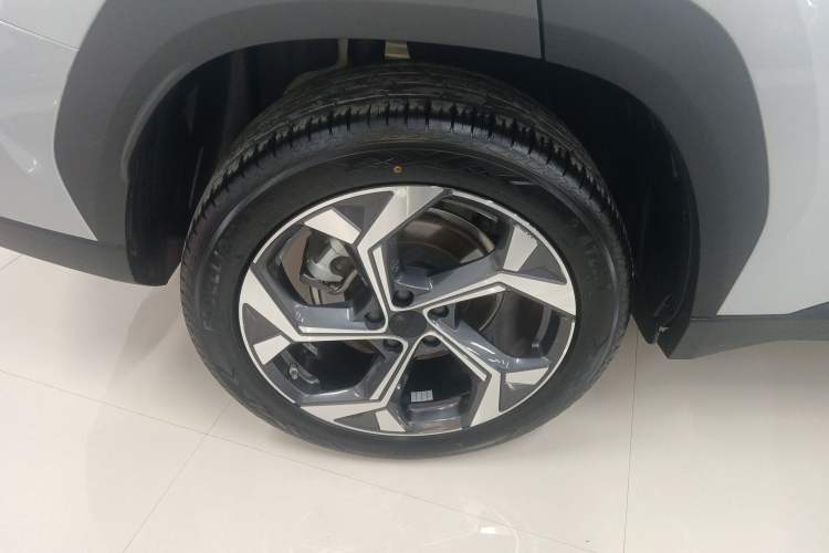 Used Geely Auto FX11 2024 1.5TD DCT Prestige Edition Exterior 5