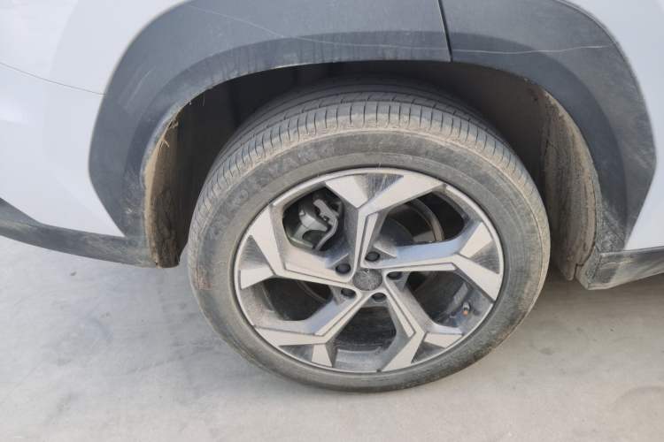 Used Geely Auto FX11 2024 1.5TD DCT Prestige Edition Exterior 5