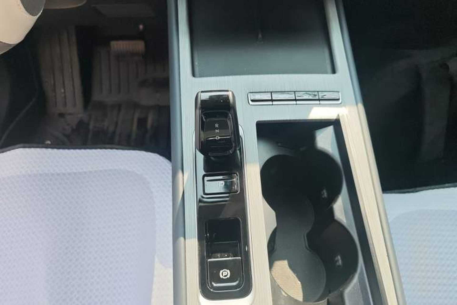 Used Geely Auto FX11 2024 1.5TD DCT Prestige Edition Gear Lever