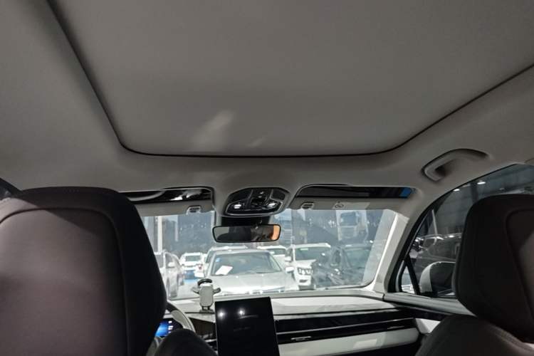 Used Geely Auto FX11 2024 1.5TD DCT Prestige Edition Headliner