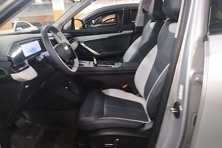 Used Geely Auto FX11 2024 1.5TD DCT Dragon Edition Left Front Seat