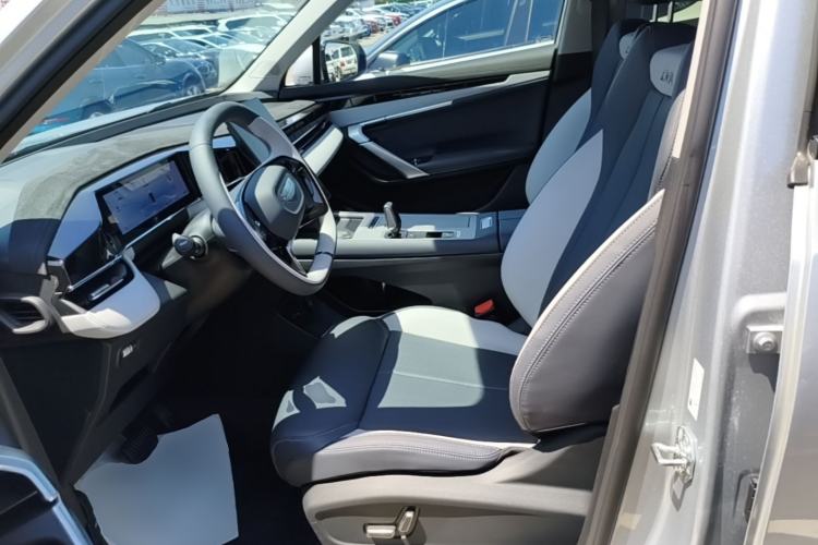 Used Geely Auto FX11 2024 1.5TD DCT Prestige Edition Left Front Seat