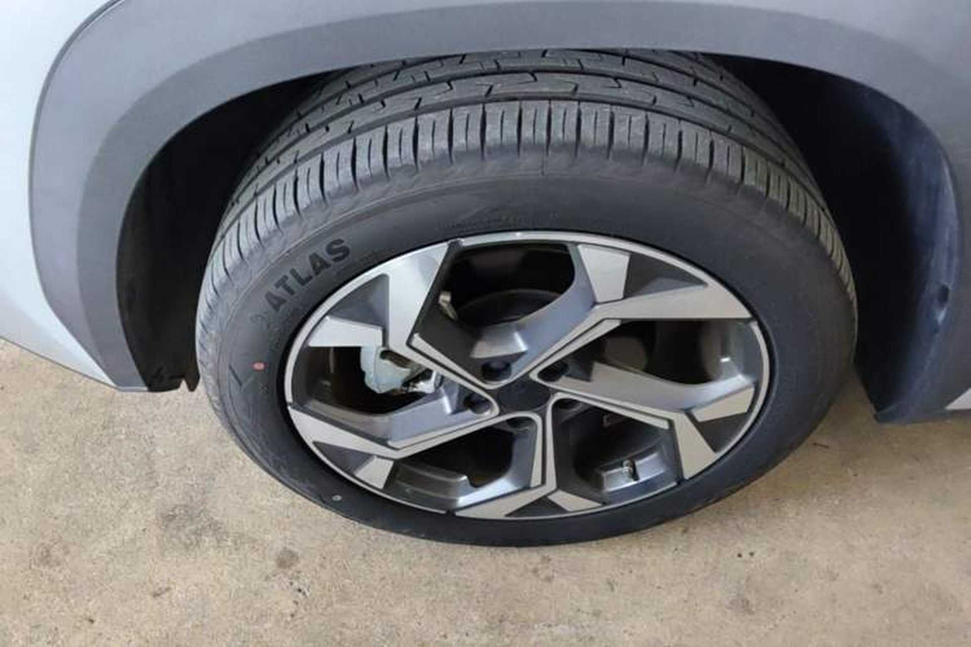 Used Geely Auto FX11 2024 1.5TD DCT Prestige Edition Left Front Wheel Hub