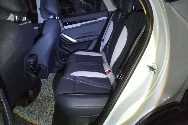 Used Geely Auto FX11 2024 1.5TD DCT Prestige Edition Left Rear Seat