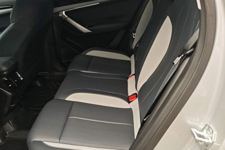 Used Geely Auto FX11 2024 1.5TD DCT Prestige Edition Left Rear Seat
