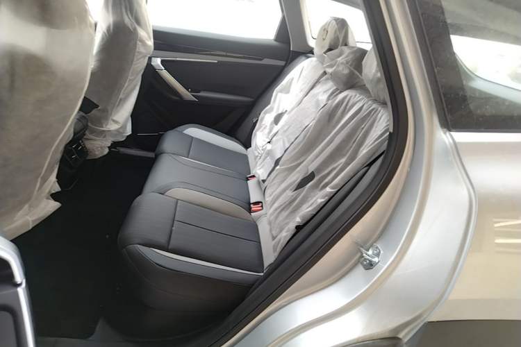 Used Geely Auto FX11 2024 1.5TD DCT Dragon Edition Left Rear Seat