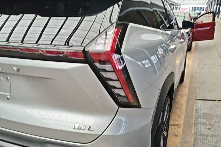 Used Geely Auto FX11 2024 1.5TD DCT Prestige Edition Right Rear Taillight